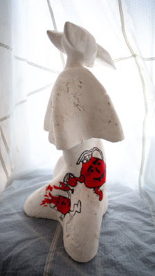 Авторская скульптура "ORBI УЛИЧНЫЙ ХУДОЖНИК": архитектурный гипс, акриловая краска; авторская роспись (061219)