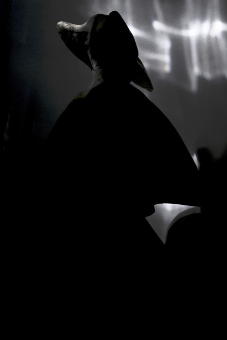 Скульптура “ORBI ХРУПКИЙ ВНУТРИ” (061215)