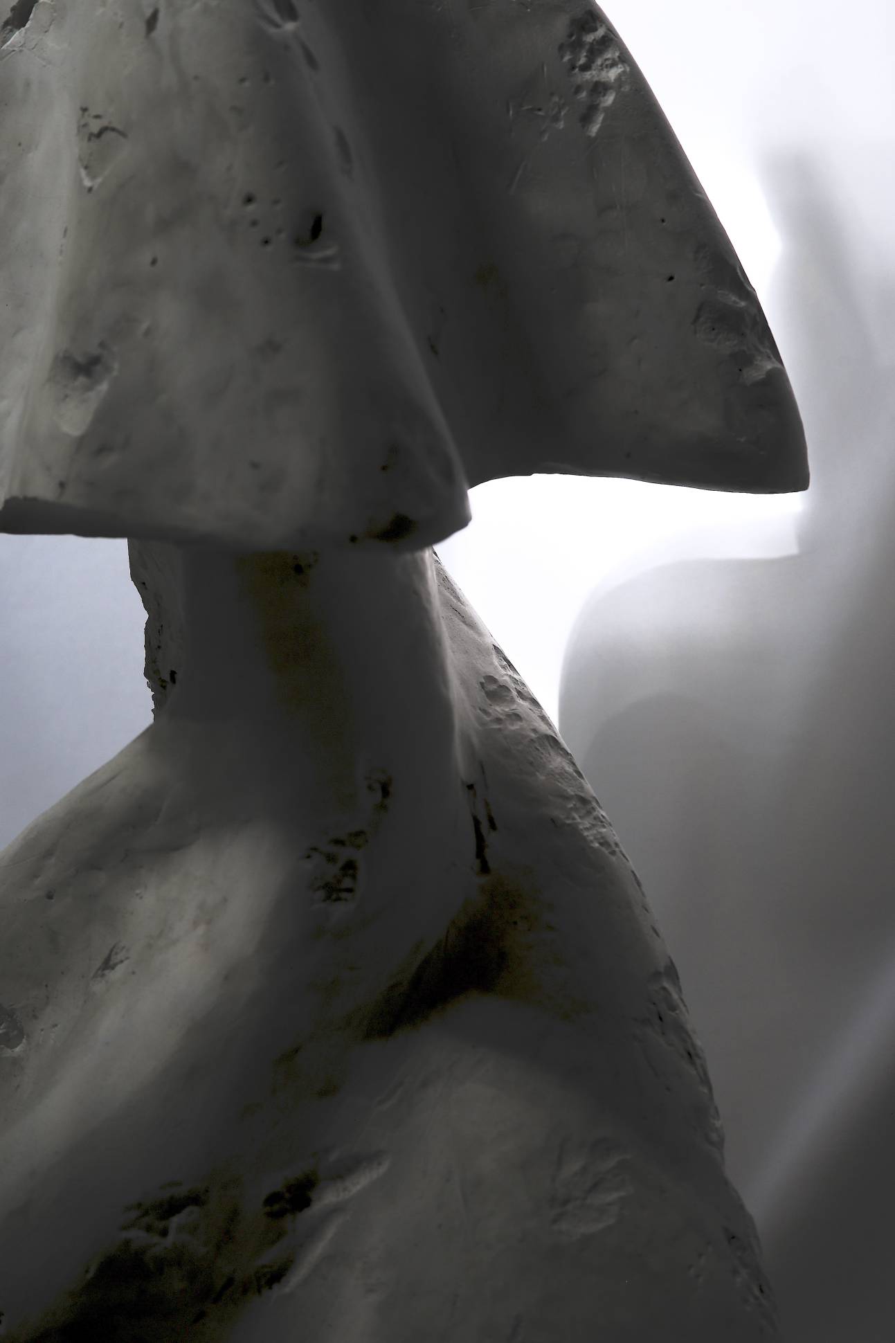 Скульптура “ORBI ХРУПКИЙ ВНУТРИ” (061215)