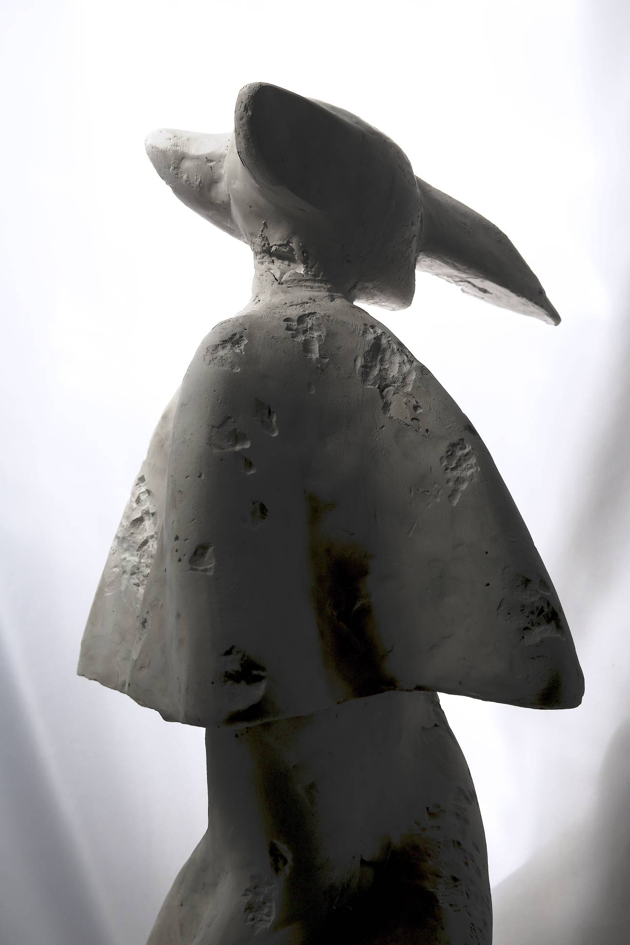 Скульптура “ORBI ХРУПКИЙ ВНУТРИ” (061215)