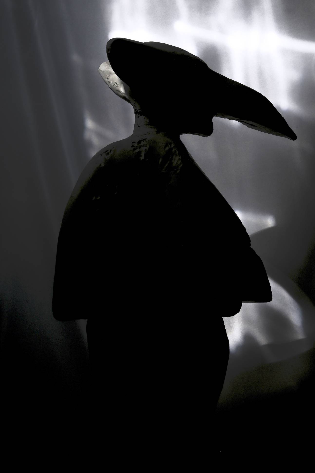 Скульптура “ORBI ХРУПКИЙ ВНУТРИ” (061215)