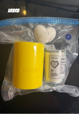 Набор подарочный "КОФР BURNY" свеча; декоративный box (жёлтый); сюрприз из серебра (062941)