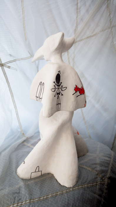 Авторская скульптура "ORBI УЛИЧНЫЙ ХУДОЖНИК": архитектурный гипс, акриловая краска; авторская роспись (061220)