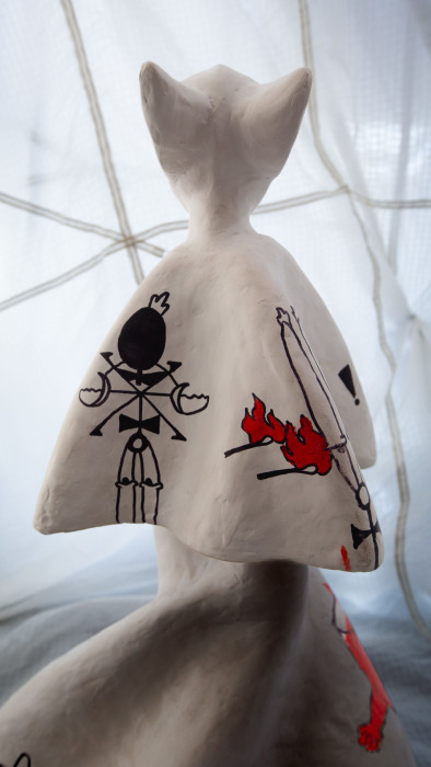 Авторская скульптура "ORBI УЛИЧНЫЙ ХУДОЖНИК": архитектурный гипс, акриловая краска; авторская роспись (061220)