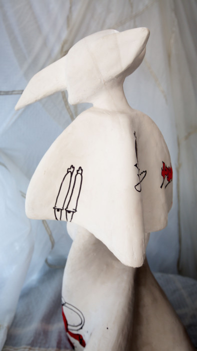 Авторская скульптура "ORBI УЛИЧНЫЙ ХУДОЖНИК": архитектурный гипс, акриловая краска; авторская роспись (061220)