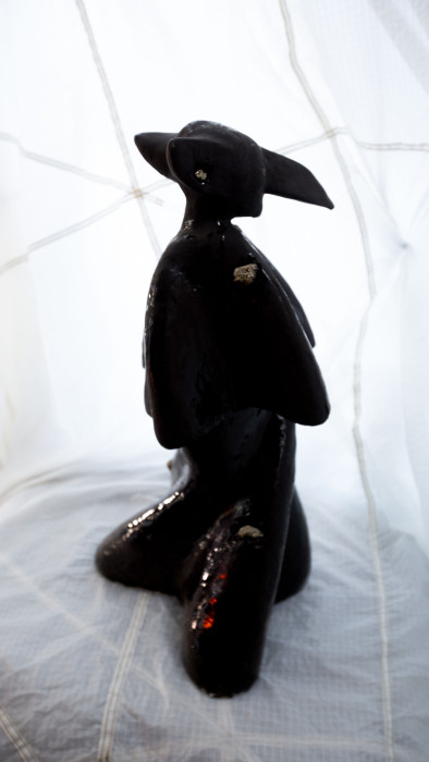 Авторская скульптура "ORBI ЗОЛОТОИСКАТЕЛЬ" (061212)