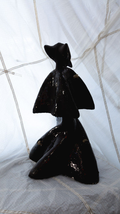 Авторская скульптура "ORBI ЗОЛОТОИСКАТЕЛЬ" (061212)