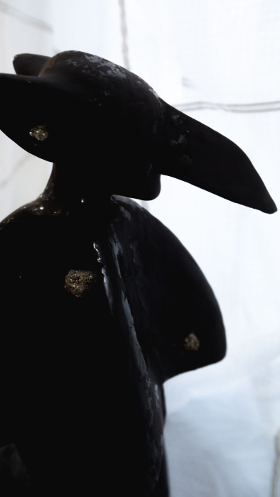 Авторская скульптура "ORBI ЗОЛОТОИСКАТЕЛЬ" (061212)