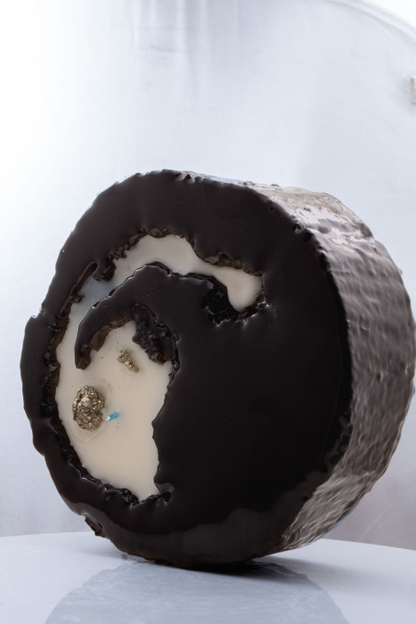 Интерьерная свеча "URBI&ORBI BURNOUT — ЧЁРНЫЙ СТВОЛ” (061228)