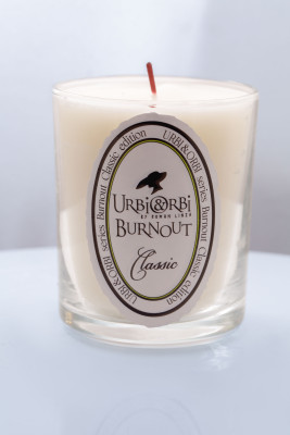 Ароматическая свеча “URBI&amp;ORBI BURNOUT — КИПАРИС” 21О мл (061232)