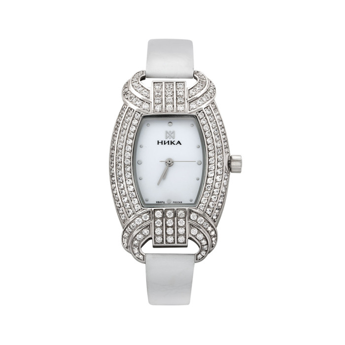 Часы женские из серебра с кристаллами Сваровски кварцевые НИКА (013921)