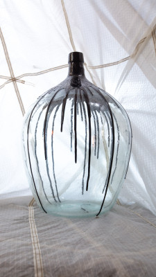 Авторская напольная ваза “URBIORBI” (авторская глазурь, винтажная бутылка 19 век) (061223)