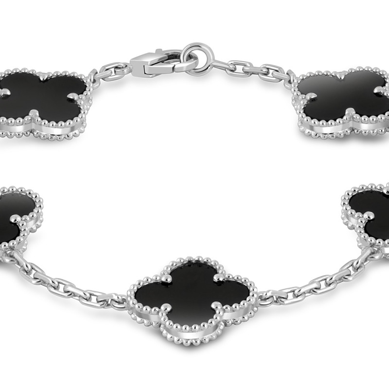 Браслет из белого золота с ониксом (046974)