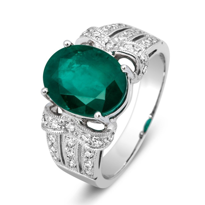 Кольцо из белого золота с бриллиантами и изумрудом (003180)
