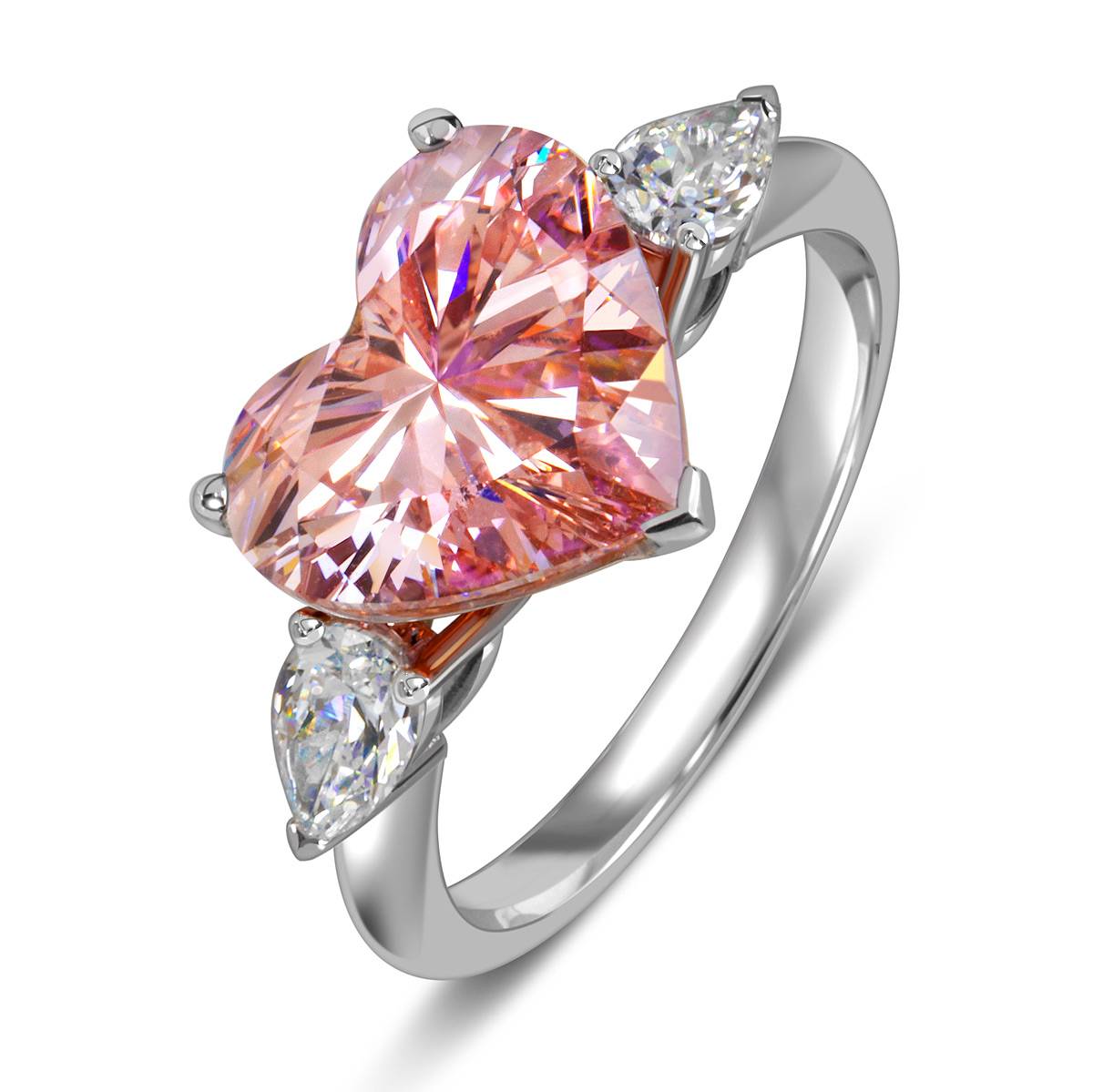 Помолвочное кольцо из белого золота с бриллиантами 