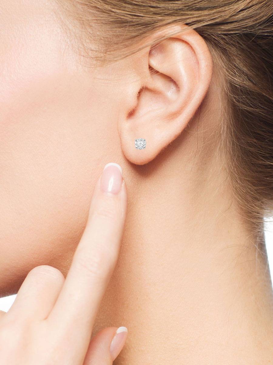 Серьги пусеты из белого золота с бриллиантами (043728)
