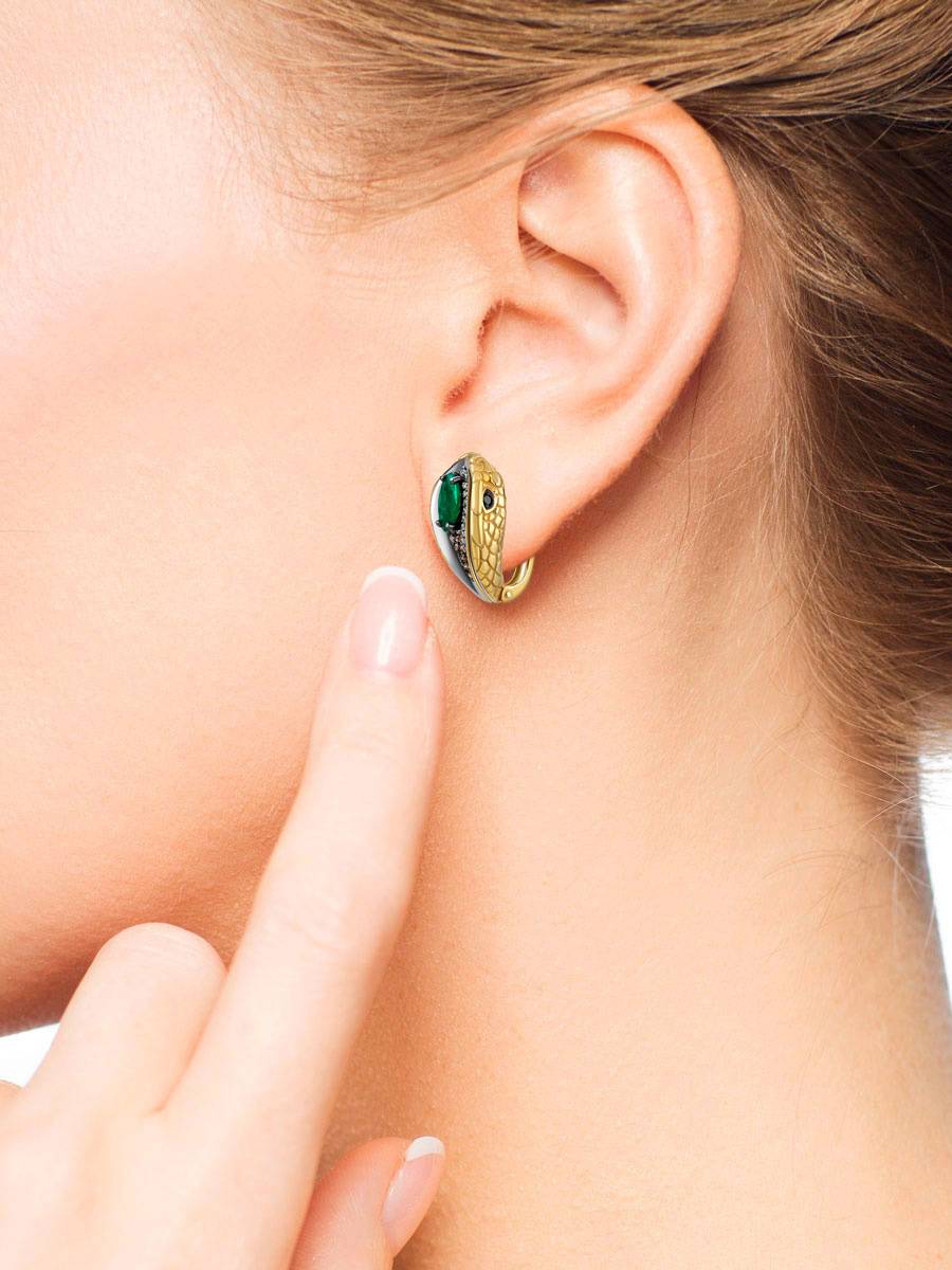 Серьги из жёлтого золота с бриллиантами и изумрудами (055182)