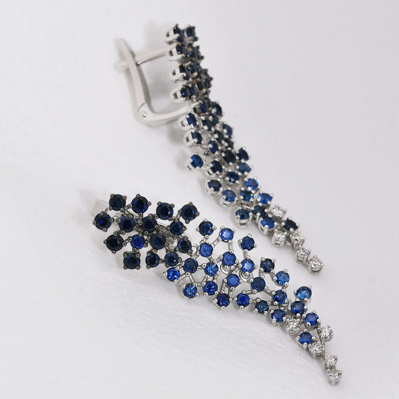 Серьги из белого золота с бриллиантами и сапфирами (054894)