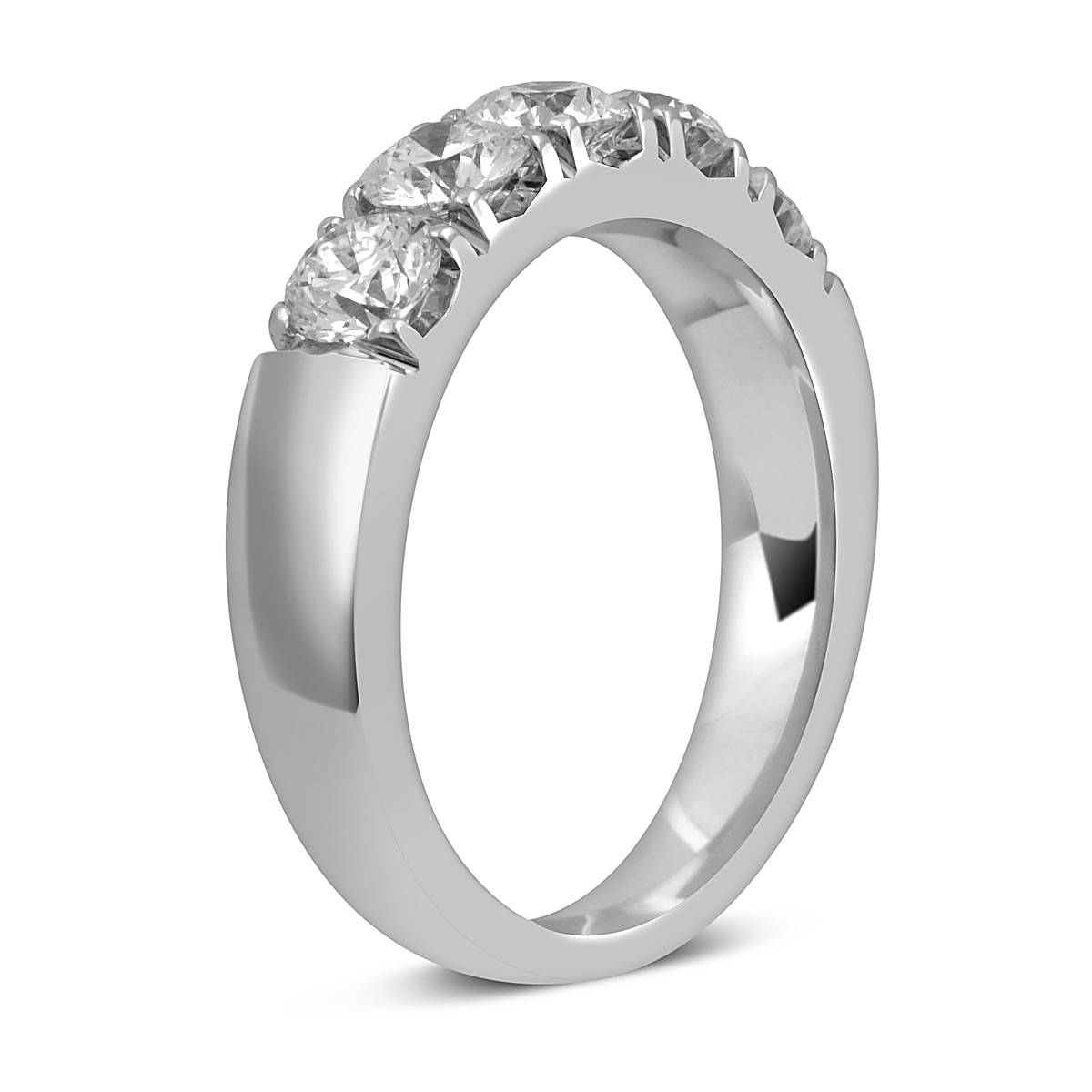 Кольцо из белого золота с бриллиантами 