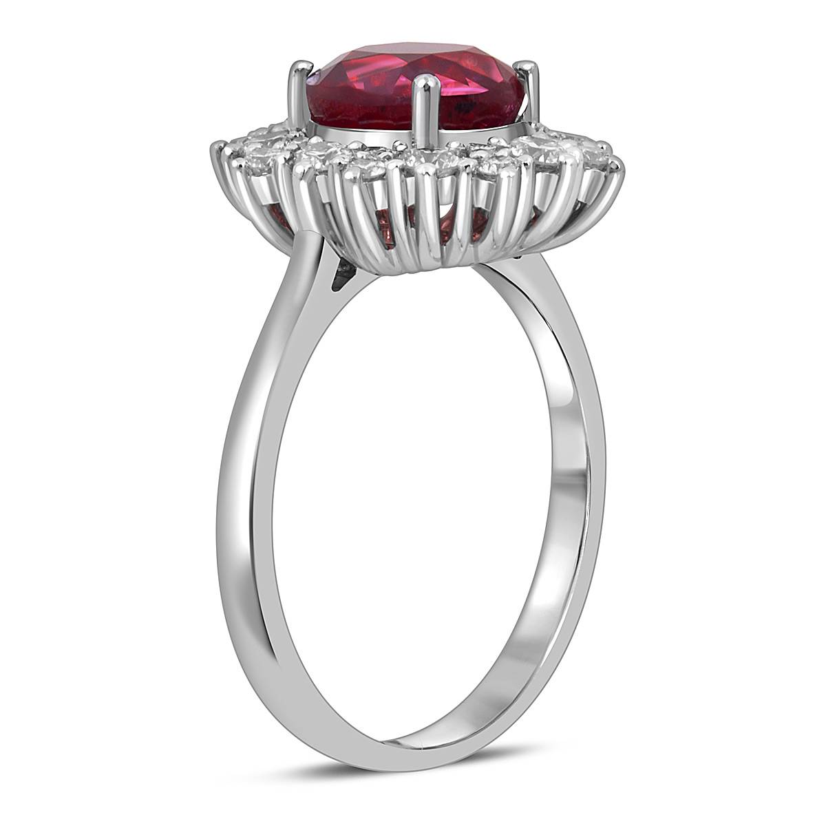 Кольцо из белого золота с бриллиантами и рубином (060167)