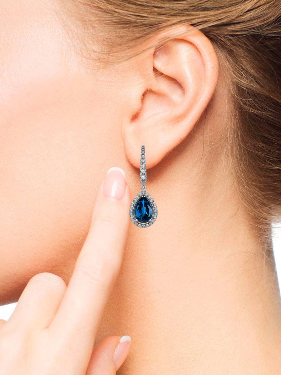 Серьги из белого золота с бриллиантами и топазами (060360)