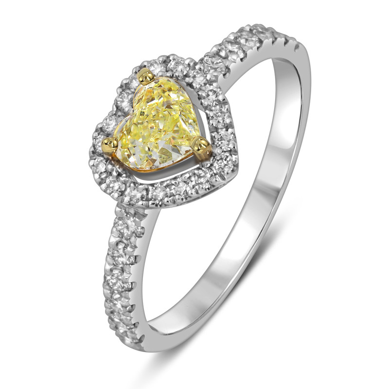 Помолвочное кольцо из белого золота с бриллиантами 