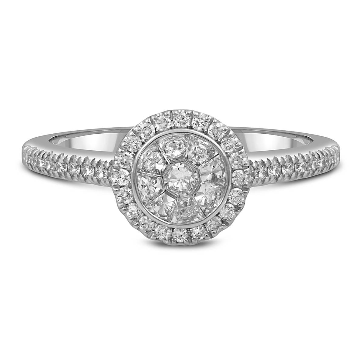 Кольцо из белого золота с бриллиантами