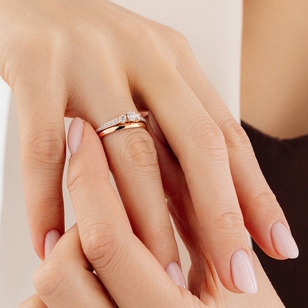 Помолвочное кольцо из красного золота с бриллиантами (053650)