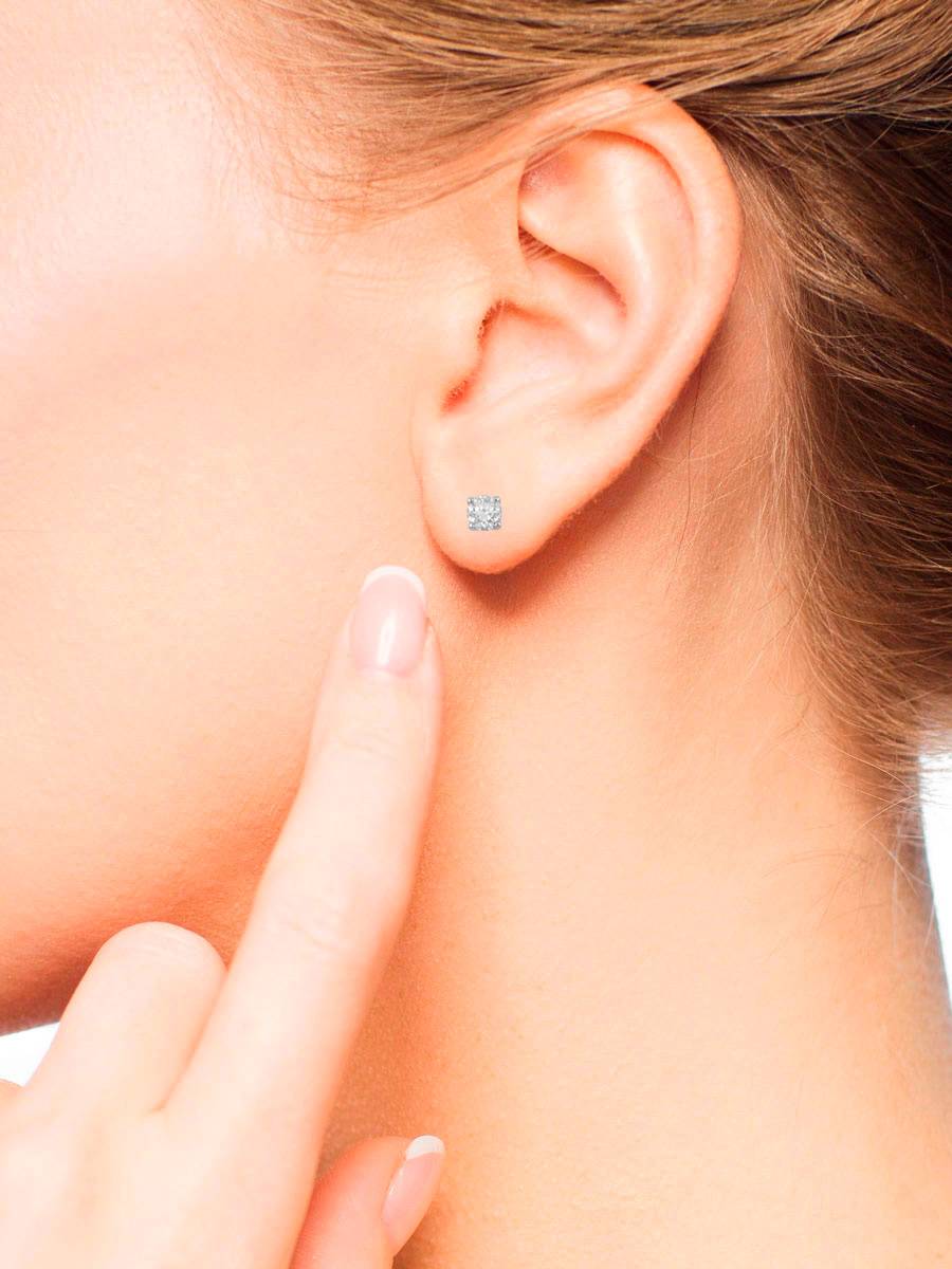 Серьги пусеты из платины с бриллиантами (047061)