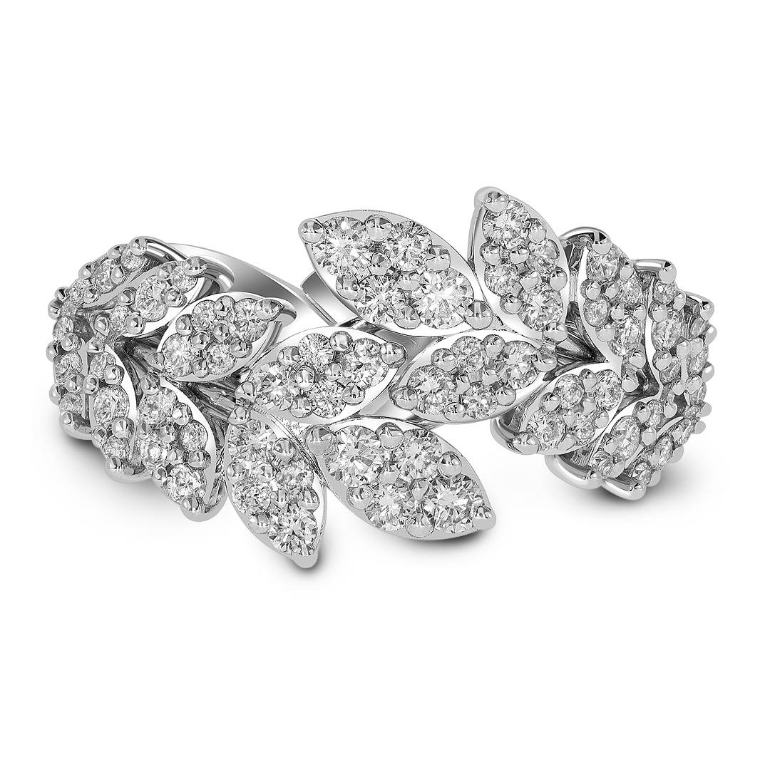 Кольцо из белого золота с бриллиантами (060224)