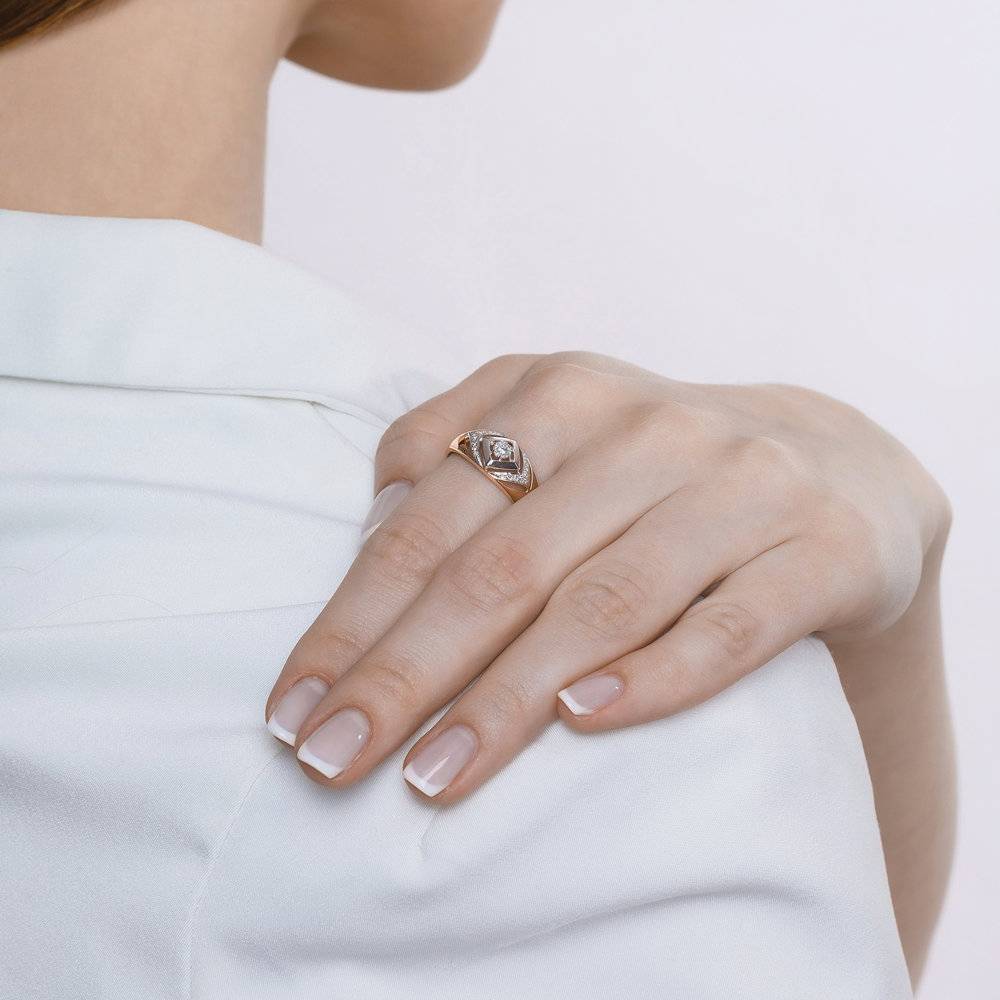 Кольцо из комбинированного золота с бриллиантами (043612)