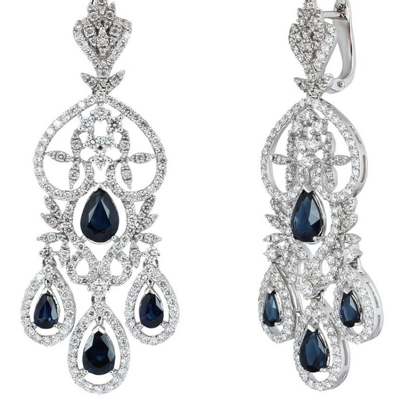 Серьги из белого золота с бриллиантами и сапфирами (025578)