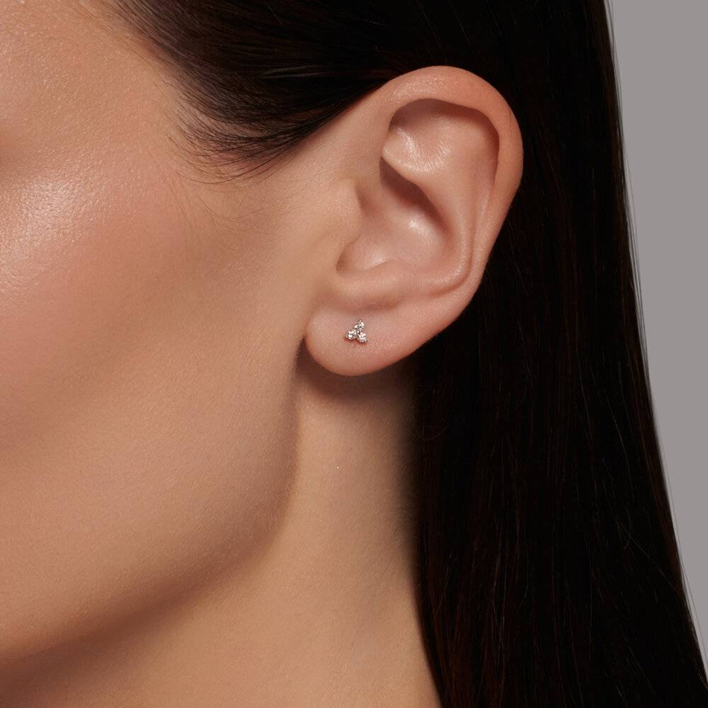 Серьги пусеты из белого золота с бриллиантами (052968)