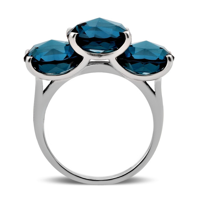 Кольцо из белого золота с топазами (028032)