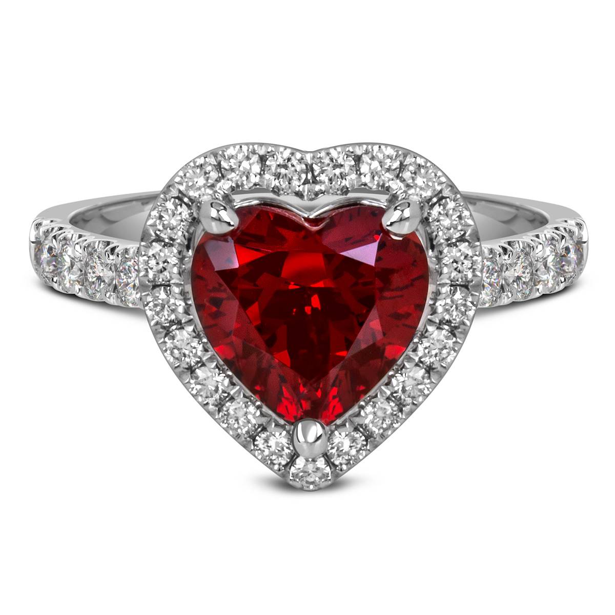 Помолвочное кольцо из белого золота с бриллиантами и гранатом 