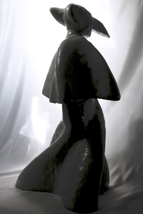 Авторская скульптура "ORBI НА МОРЕ" (061213)