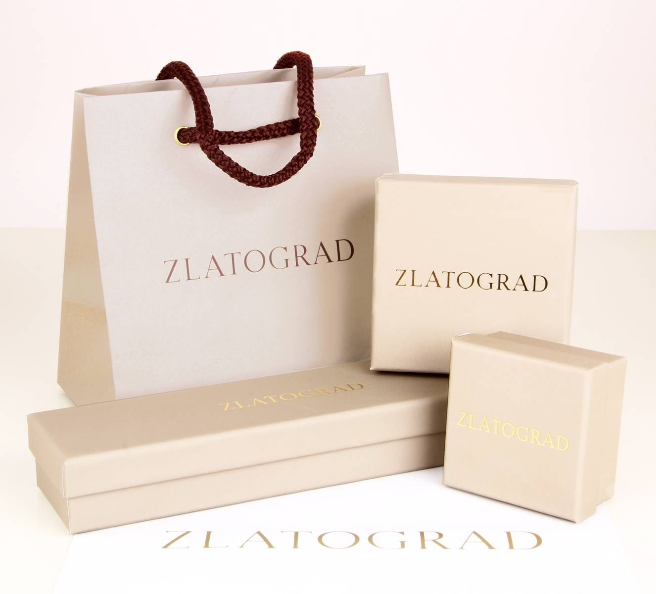 Обручальное кольцо из белого золота с бриллиантами (011407)